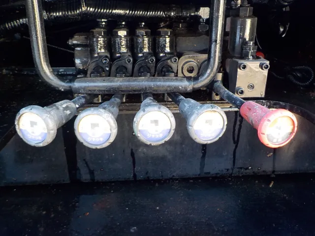 いすゞ エルフ PB-NKR81ANの写真13