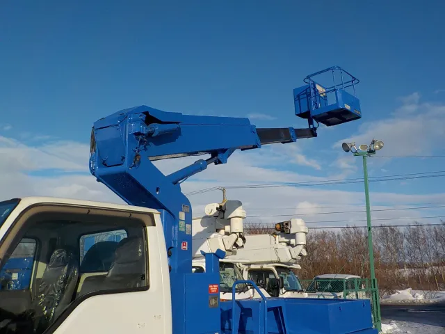 いすゞ エルフ PB-NKR81ANの写真28