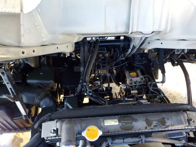 いすゞ エルフ PB-NKR81ANの写真32