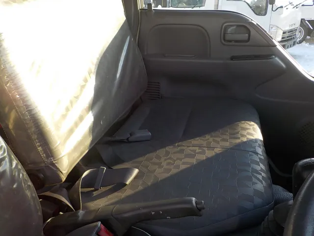 いすゞ エルフ PB-NKR81ANの写真41