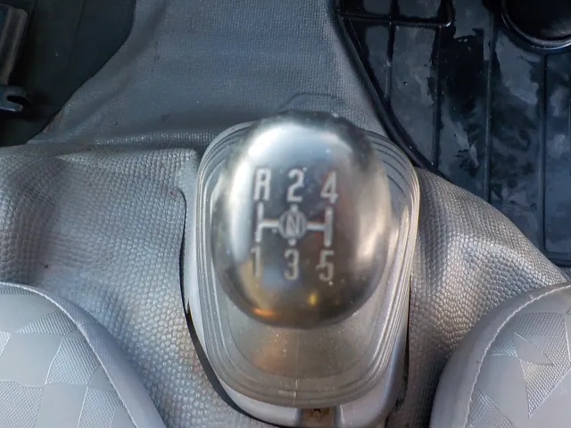 いすゞ エルフ PB-NKR81ANの写真43