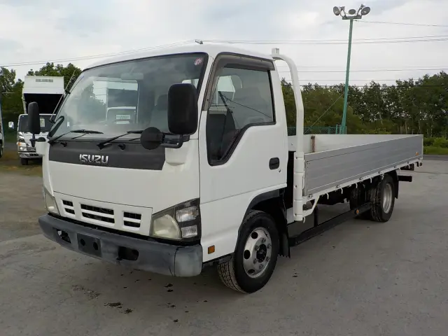 いすゞ エルフ PB-NPR81AR(2WD)の写真1