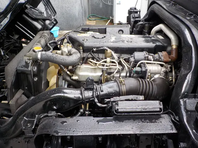 いすゞ エルフ PB-NPR81AR(2WD)の写真16