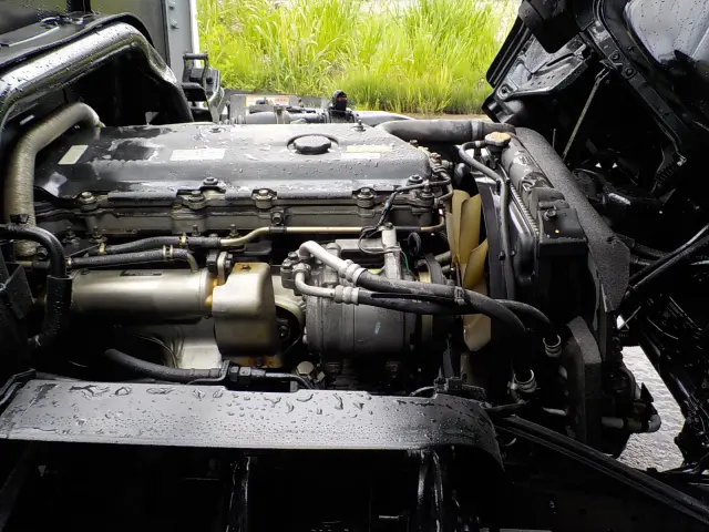 いすゞ エルフ PB-NPR81AR(2WD)の写真17