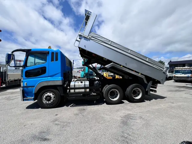 三菱 スーパーグレート QKG-FV50VXの写真4