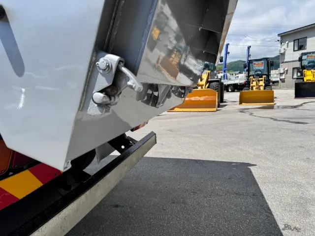 三菱 スーパーグレート QKG-FV50VXの写真11