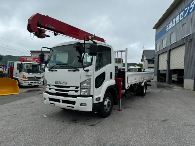 いすゞ フォワード TKG-FRR90S1(2WD)の写真1