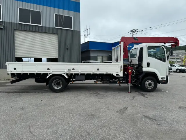 いすゞ フォワード TKG-FRR90S1(2WD)の写真4