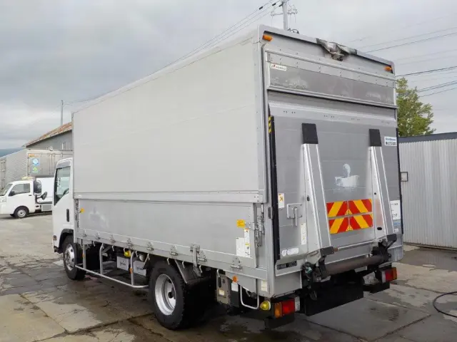 いすゞ エルフ TPG-NPR85YN(2WD)の写真8