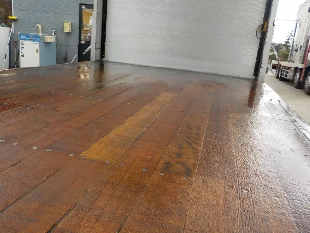 いすゞ エルフ TPG-NPR85YN(2WD)の写真10