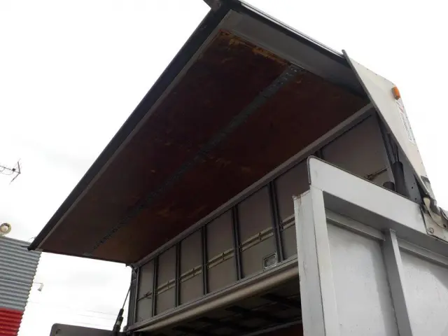 いすゞ エルフ TPG-NPR85YN(2WD)の写真24