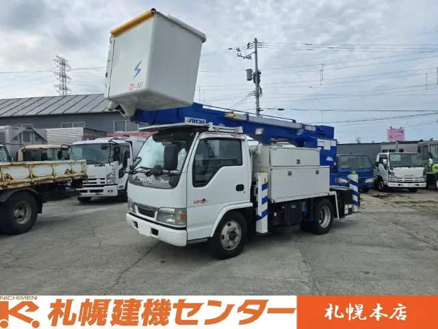 いすゞ エルフ 4HL1(2WD)の写真1