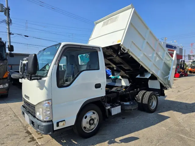 いすゞ エルフ TKG-NJR85AD(2WD)の写真2