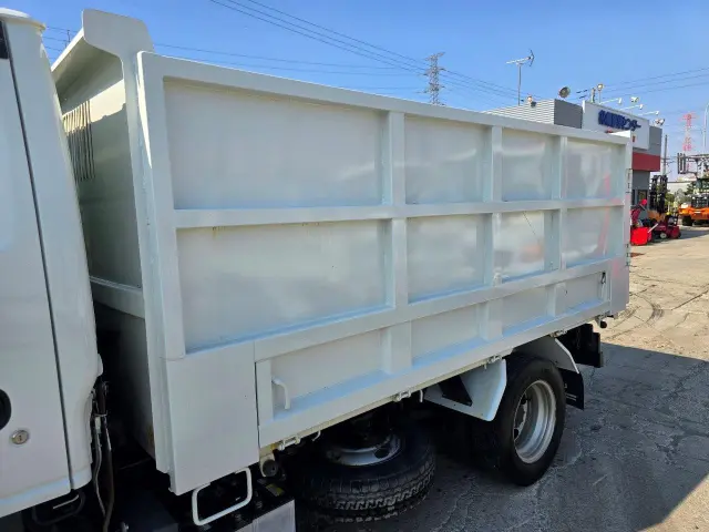 いすゞ エルフ TKG-NJR85AD(2WD)の写真11