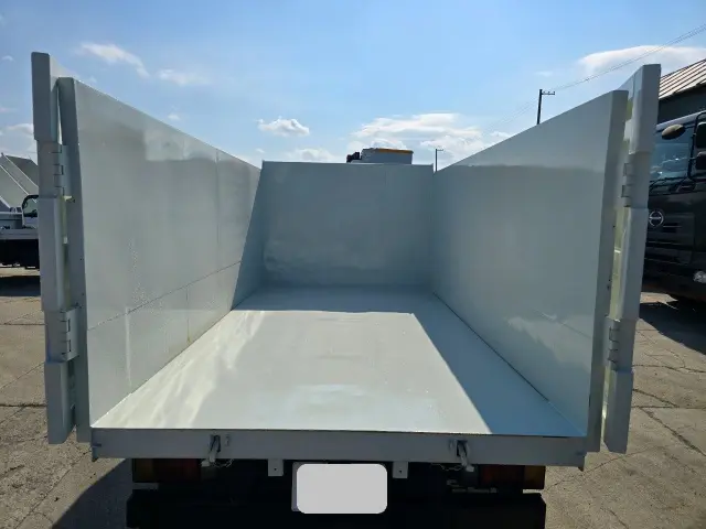 いすゞ エルフ TKG-NJR85AD(2WD)の写真15