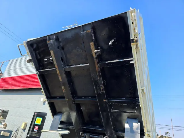 いすゞ エルフ TKG-NJR85AD(2WD)の写真20