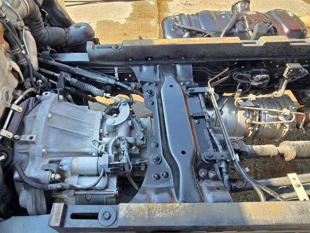 いすゞ エルフ TKG-NJR85AD(2WD)の写真26