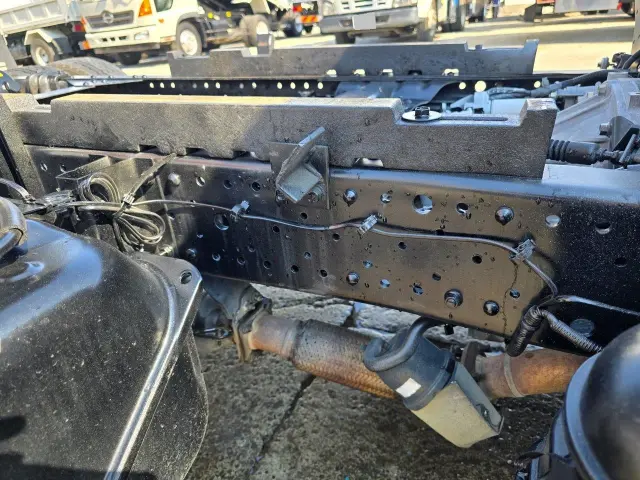 いすゞ エルフ TKG-NJR85AD(2WD)の写真28