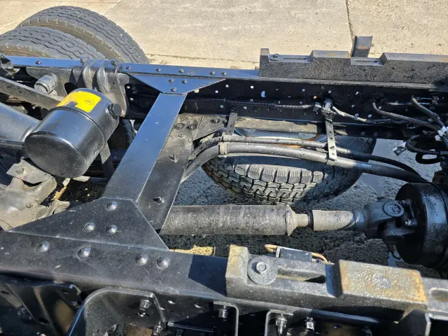 いすゞ エルフ TKG-NJR85AD(2WD)の写真31