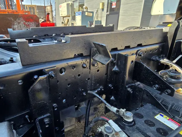 いすゞ エルフ TKG-NJR85AD(2WD)の写真32