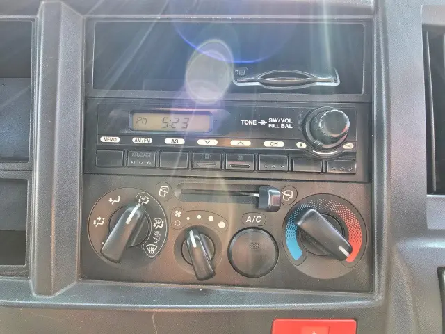 いすゞ エルフ TKG-NJR85AD(2WD)の写真44