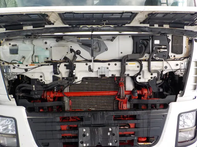 いすゞ ギガ QKG-CXZ77AT(2WD)の写真24