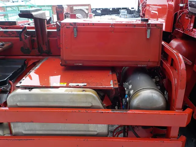 いすゞ ギガ QKG-CXZ77AT(2WD)の写真25