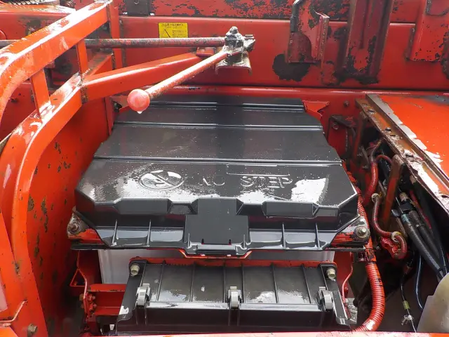 いすゞ ギガ QKG-CXZ77AT(2WD)の写真26