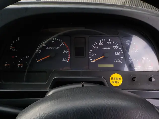 いすゞ ギガ QKG-CXZ77AT(2WD)の写真45