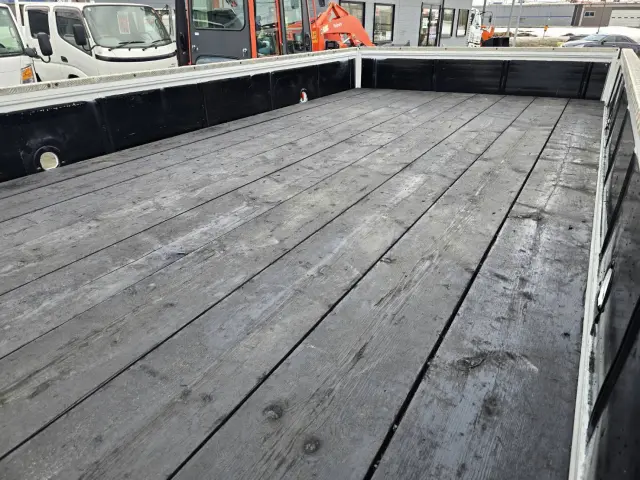 いすゞ フォワード TKG-FRR90S1(2WD)の写真11