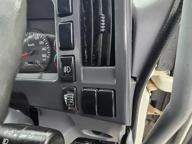いすゞ フォワード TKG-FRR90S1(2WD)の写真28