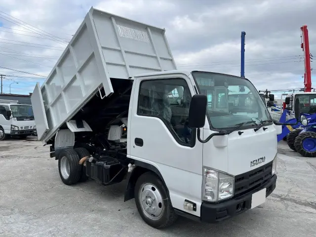 いすゞ エルフ BKG-NJR85AN(2WD)の写真3