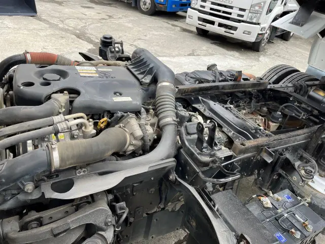 いすゞ エルフ BKG-NJR85AN(2WD)の写真32