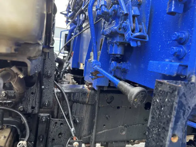 ＵＤ コンドル QKG-PK39LH(2WD)の写真24