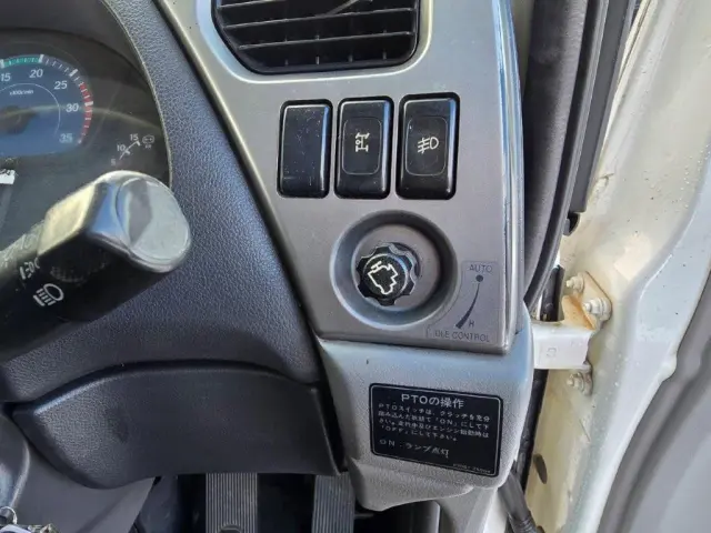 ＵＤ コンドル QKG-PK39LH(2WD)の写真31