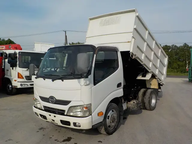 日野 デュトロ TKG-XZU675T(4WD)の写真1
