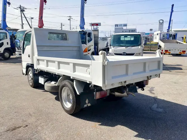 いすゞ エルフ PB-NKR81AD(2WD)の写真7