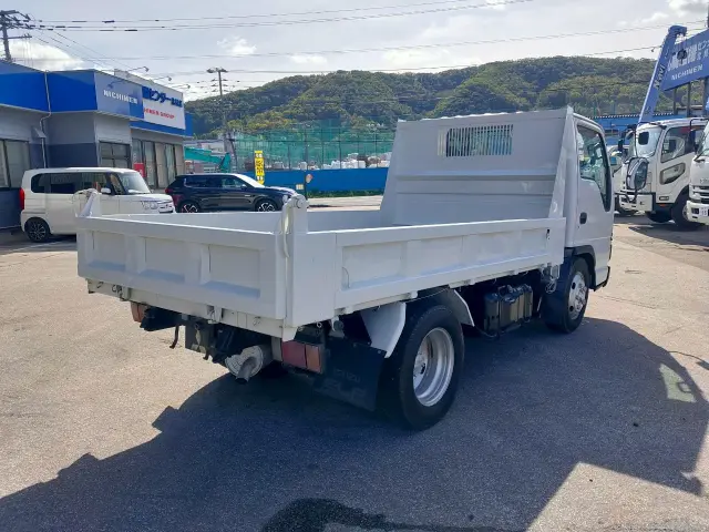 いすゞ エルフ PB-NKR81AD(2WD)の写真8