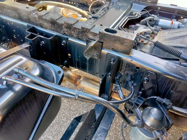 いすゞ エルフ PB-NKR81AD(2WD)の写真17