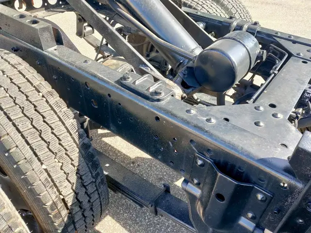 いすゞ エルフ PB-NKR81AD(2WD)の写真18