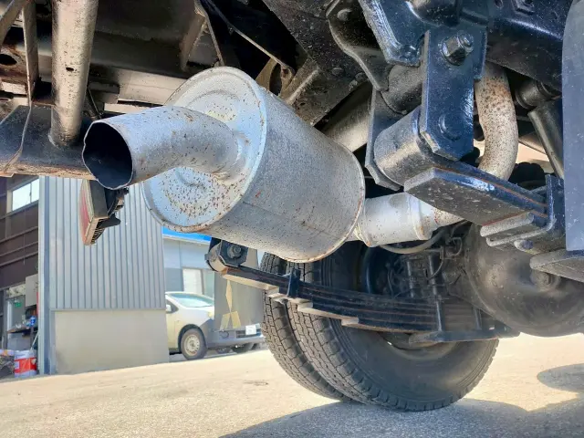 いすゞ エルフ PB-NKR81AD(2WD)の写真24