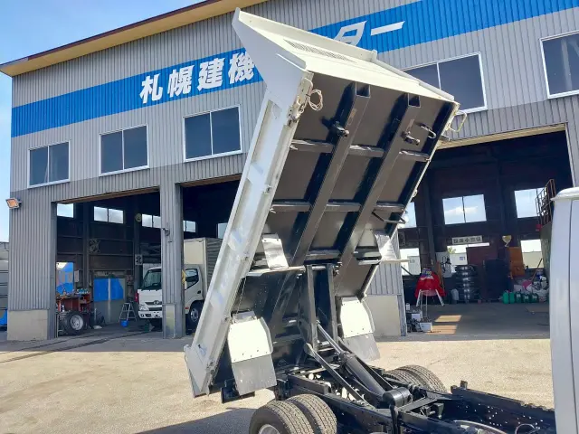 いすゞ エルフ PB-NKR81AD(2WD)の写真26