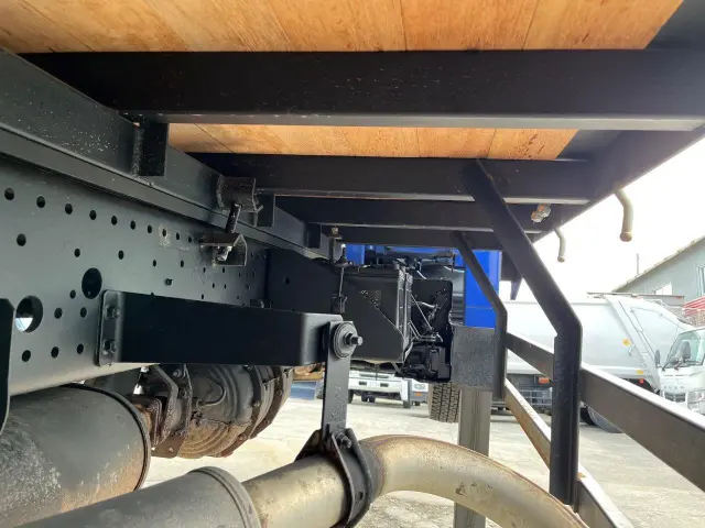 いすゞ フォワード PKG-FRR90-7016621(2WD)の写真21