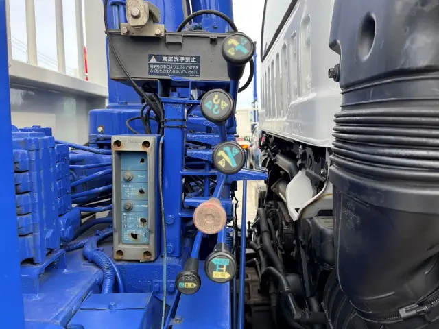 いすゞ フォワード PKG-FRR90-7016621(2WD)の写真25