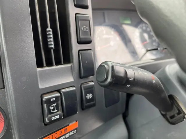 いすゞ フォワード PKG-FRR90-7016621(2WD)の写真34