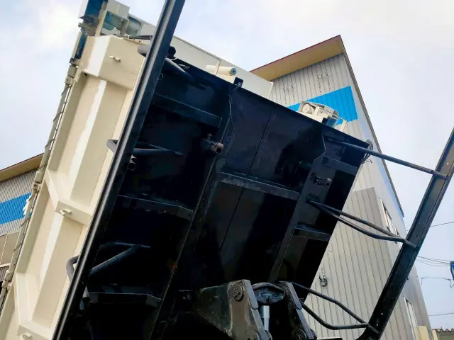 日野 デュトロ BDG‐XZU404Mの写真25