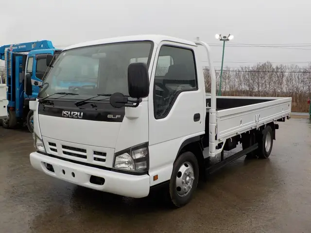 いすゞ エルフ PB-NPR81AR(2WD)の写真1