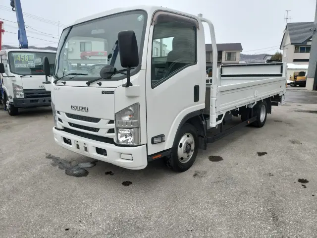 いすゞ エルフ TRG-NPR85AR(2WD)の写真1