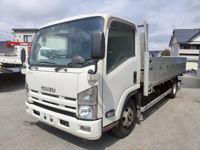 いすゞ エルフ TKG-NPR85AR(2WD)の写真1