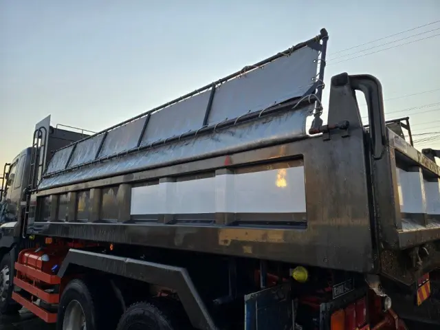 日野 プロフィア QPG-FS1AKDA(その他)の写真9